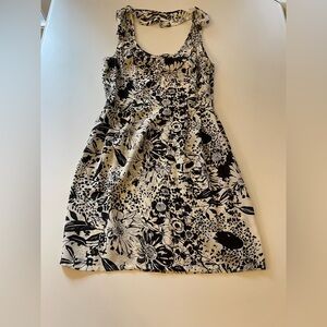 Black and white floral dress by kimchi blue